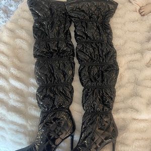 Steve Madden silhouette quilted puffer over the knee boots size 7